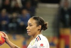 La France championne du monde de handball avec Estelle Nze Minko