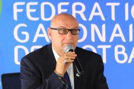 La FIFA ordonne au Gabon de payer de grosses indemnités à l’ancien coach des Panthères Patrice Neveu