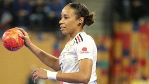 La France championne du monde de handball avec Estelle Nze Minko